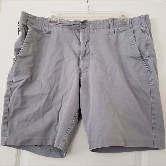 Under Armour gray shorts size 40 - Picture 1 of 3